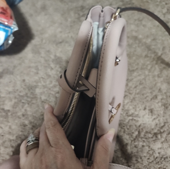 Michael Kors bag "Like New" - Picture 9 of 9